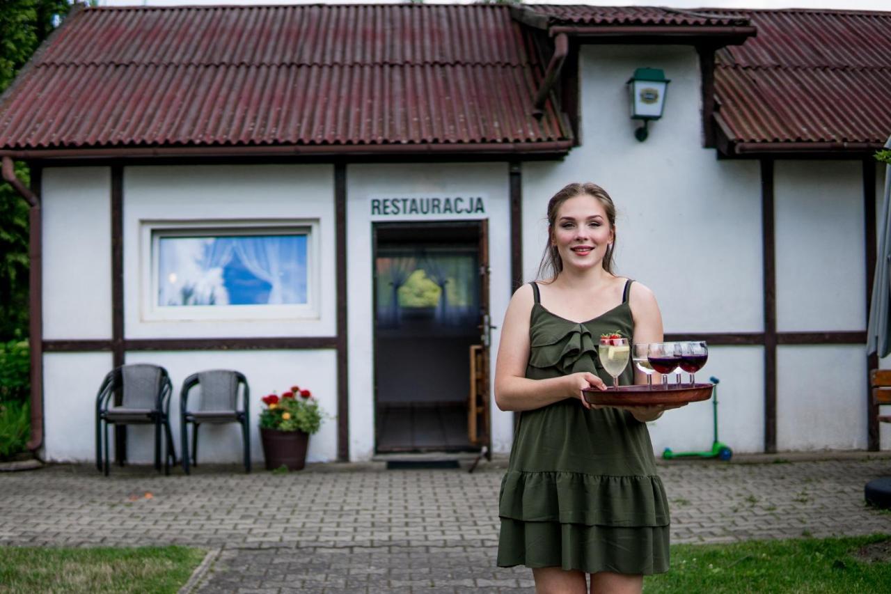 Pensjonat Faryny Bagian luar foto